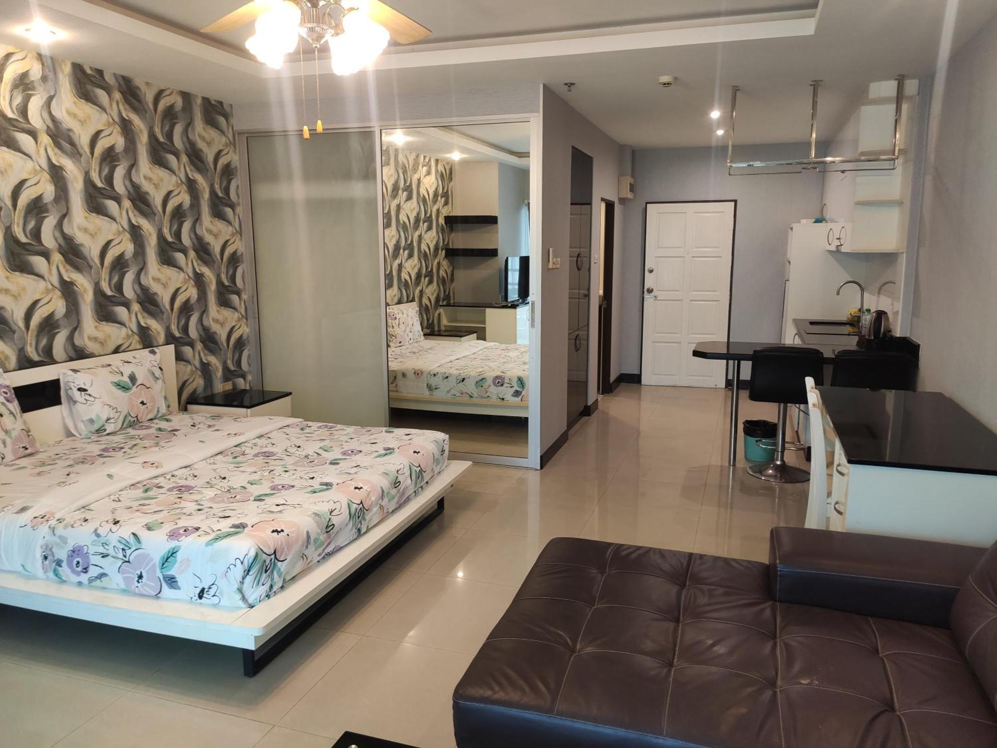 View Talay 6 Pattaya Beach By Anatolia Condo Suite Exterior foto