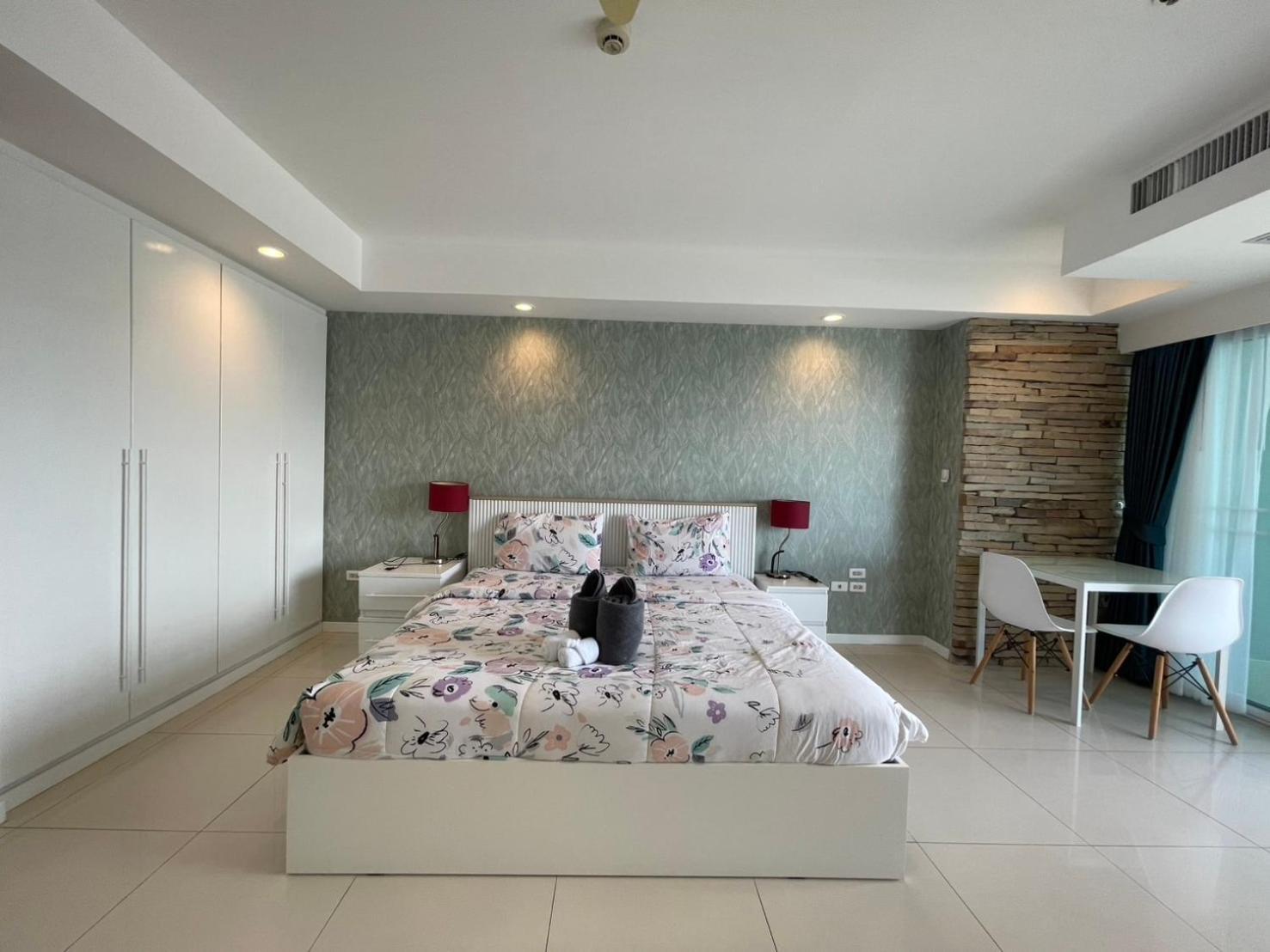 View Talay 6 Pattaya Beach By Anatolia Condo Suite Exterior foto